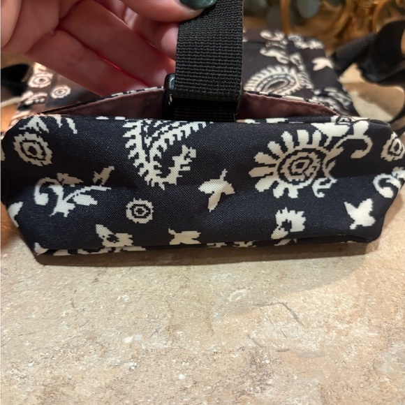 Champion Black and White Floral Crossbody Bag - Picture 13 of 16